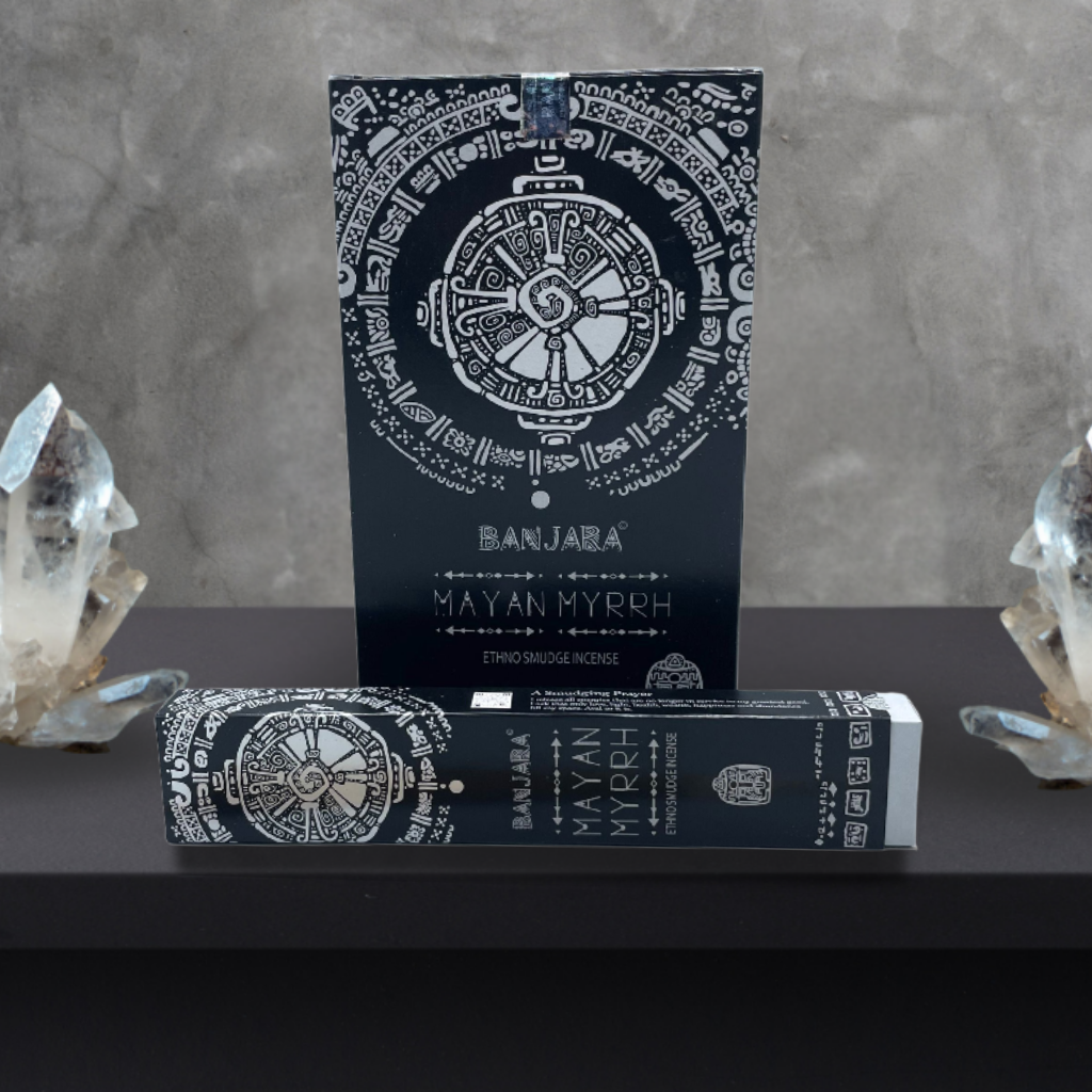 Boîte d’encens Mirra Maya Banjara avec des bâtons, utilisée pour la purification et l’ancrage