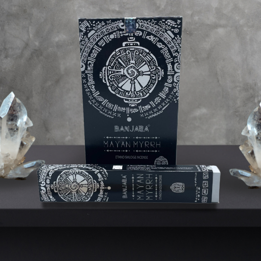 Boîte d’encens Mirra Maya Banjara avec des bâtons, utilisée pour la purification et l’ancrage